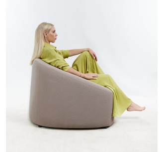PUFFY ARMCHAIR CREAM... 2