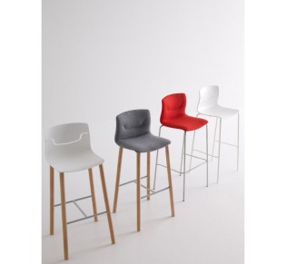 Slot 78/68 BL Upholstered σκαμπό bar της Gaber | Avant Garde