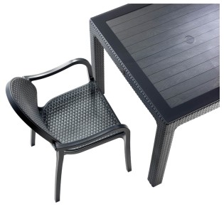 Defence150 table with glass by Novussi | Avant Garde