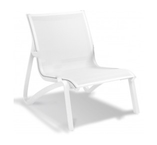 Sunset lounge chair by Grosfillex | Avant Garde - exclusive agent