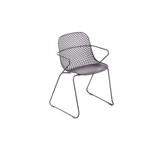 Ramatuelle armchair by Grosfillex | Avant Garde exclusive agent