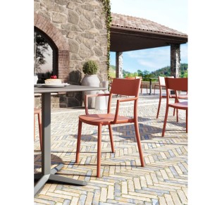 To-Me cod.234/A armchair technopolymer by Gaber | Avant Garde