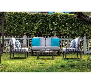 Garda 2seater sofaby Novussi | Avant Garde