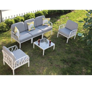 Garda 3seater sofa by Novussi | Avant Garde